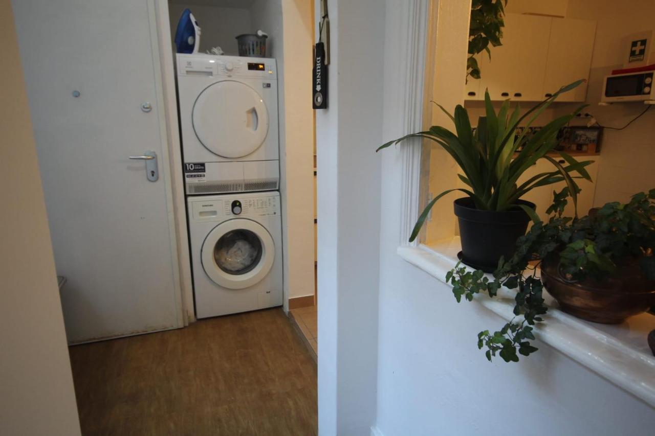 Nautic M1 R2 - Classy & Cozy Double With Shared Bathroom In Marques Pombal Lissabon